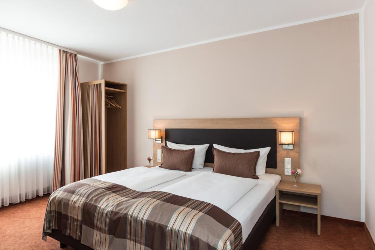 Hotel Sarah Heinsberg  Buitenkant foto